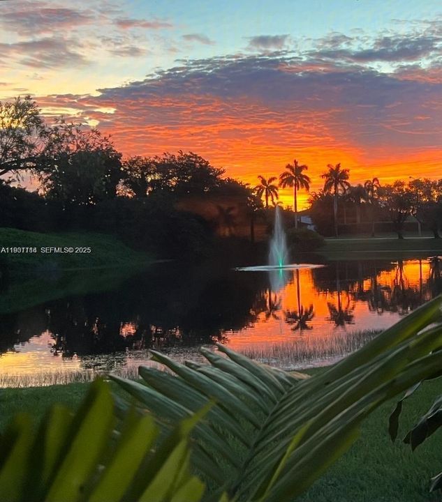 En Venta: $540,000 (4 camas, 2 baños, 1815 Pies cuadrados)