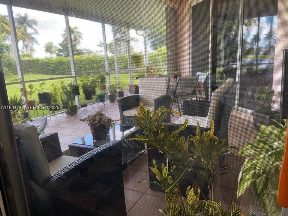 En Venta: $540,000 (4 camas, 2 baños, 1815 Pies cuadrados)