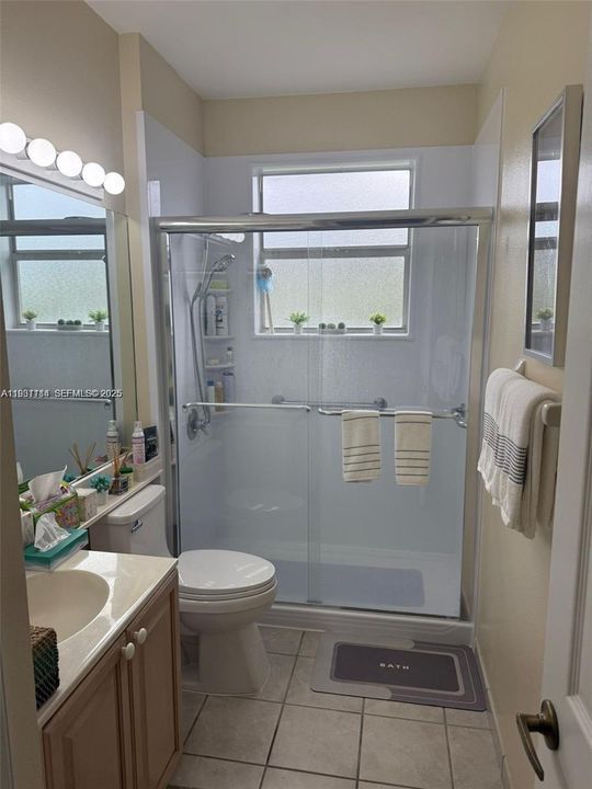 En Venta: $540,000 (4 camas, 2 baños, 1815 Pies cuadrados)