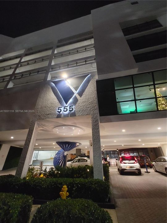 En Renta: $2,400 (1 camas, 1 baños, 860 Pies cuadrados)