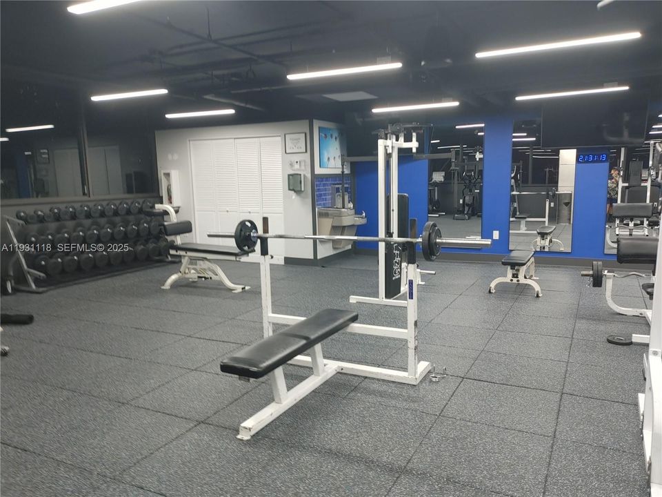 En Renta: $2,400 (1 camas, 1 baños, 860 Pies cuadrados)