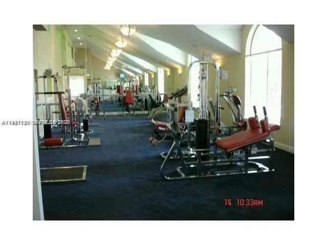 For Sale: $227,000 (2 beds, 2 baths, 1027 Square Feet)