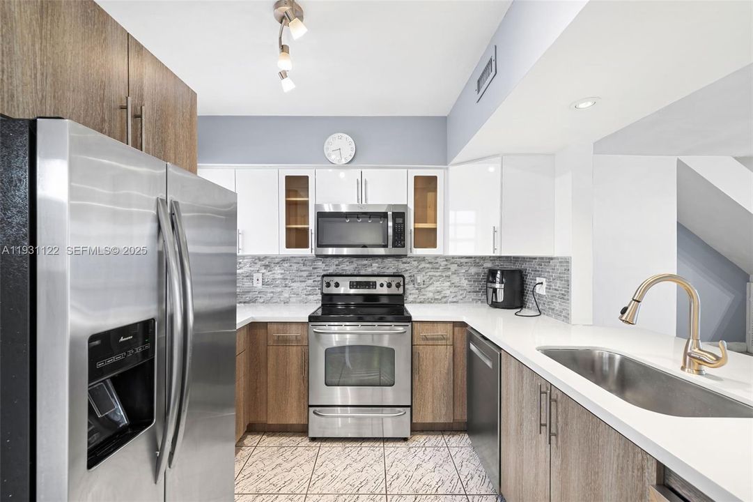 待售: $639,500 (3 贝兹, 2 浴室, 1632 平方英尺)