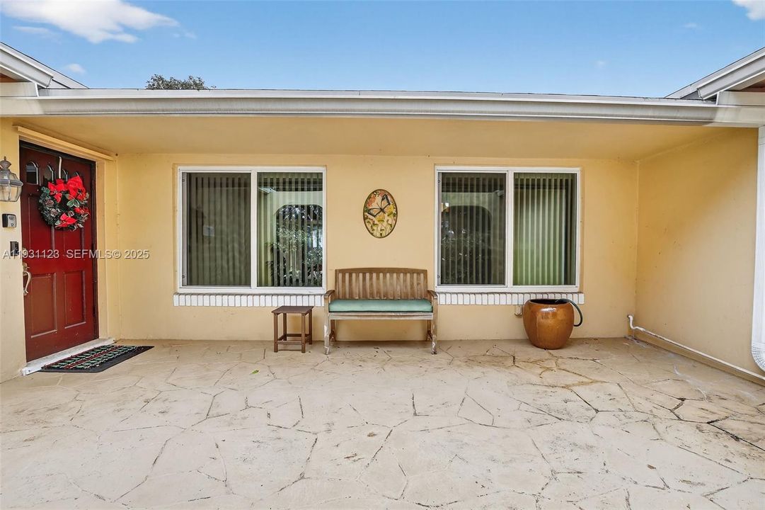 待售: $649,900 (3 贝兹, 2 浴室, 1967 平方英尺)