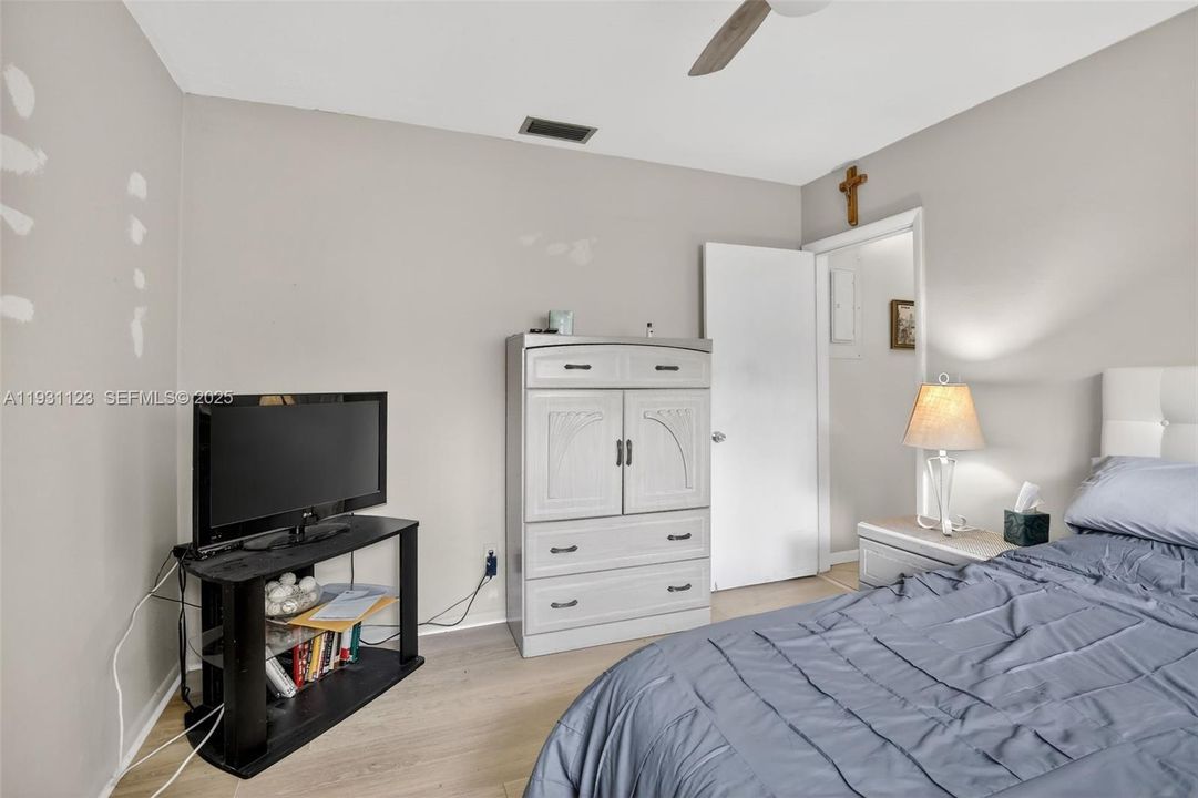 待售: $649,900 (3 贝兹, 2 浴室, 1967 平方英尺)