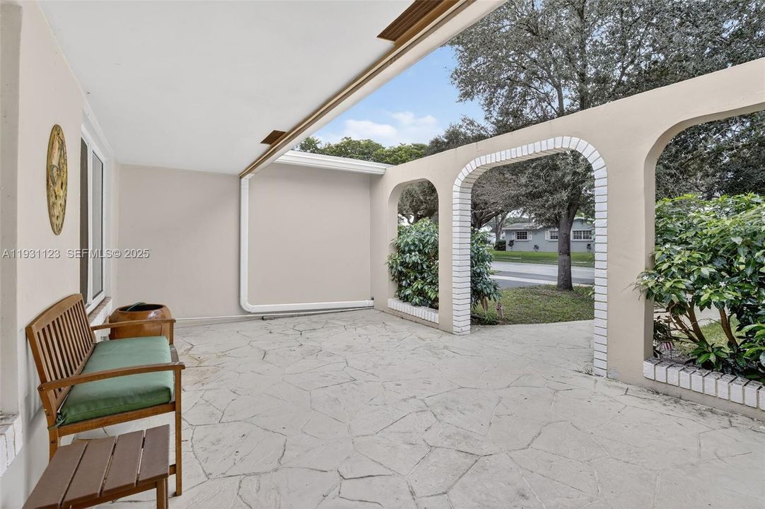 待售: $649,900 (3 贝兹, 2 浴室, 1967 平方英尺)