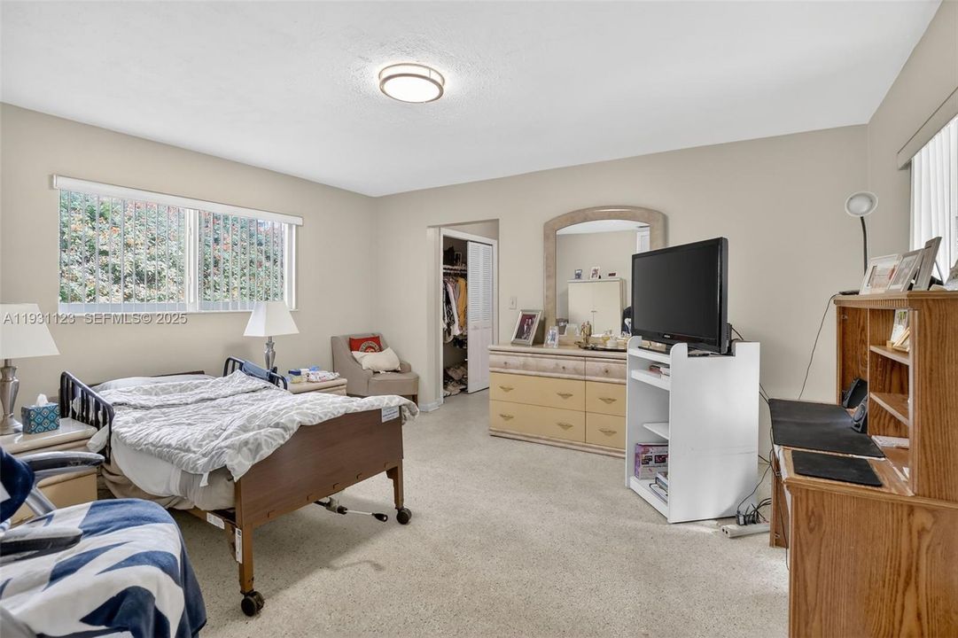 待售: $649,900 (3 贝兹, 2 浴室, 1967 平方英尺)