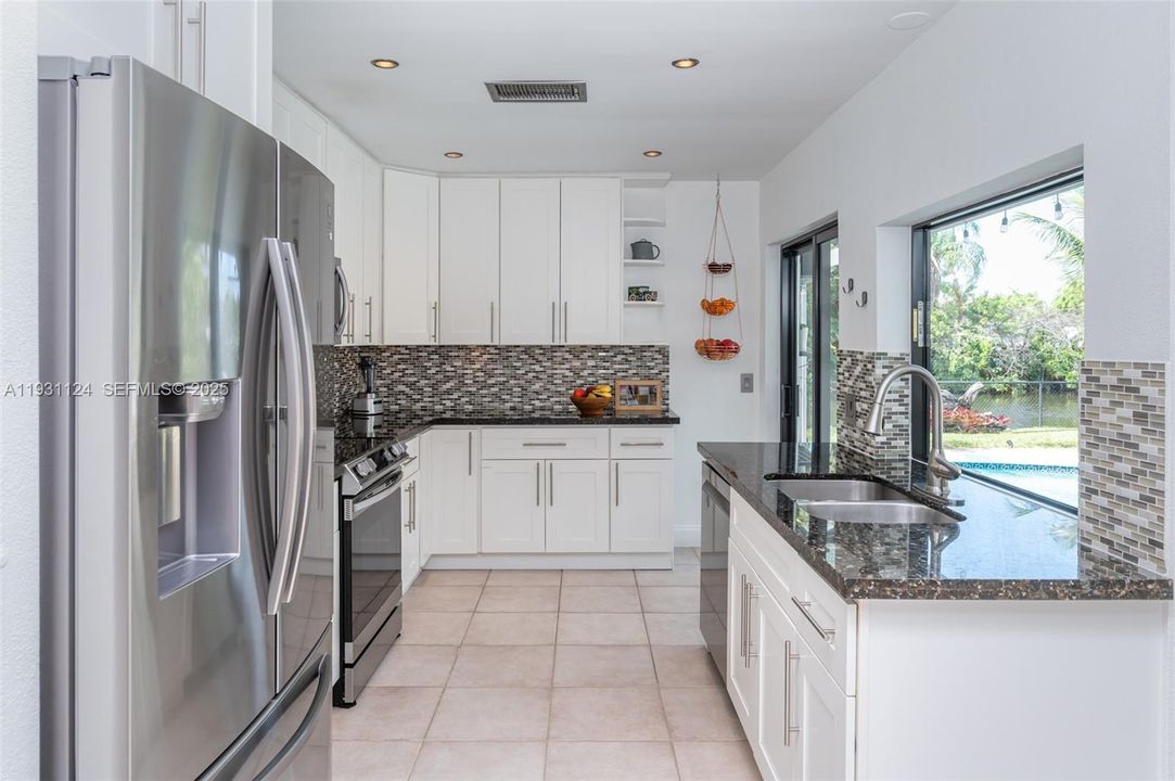 For Rent: $5,150 (4 beds, 3 baths, 2061 Square Feet)