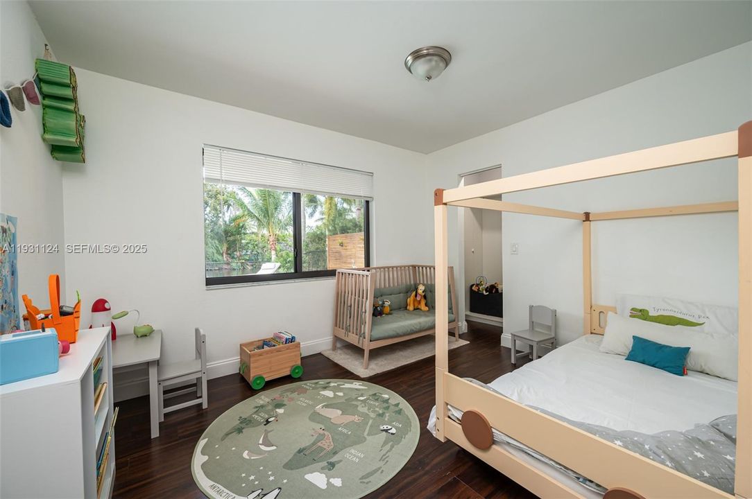 For Rent: $5,150 (4 beds, 3 baths, 2061 Square Feet)