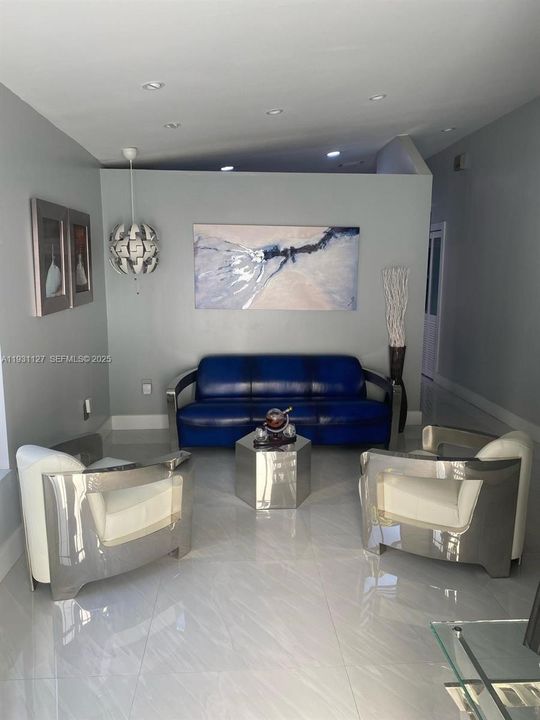 В аренду: $3,500 (3 спален, 2 ванн, 1451 Квадратных фут)