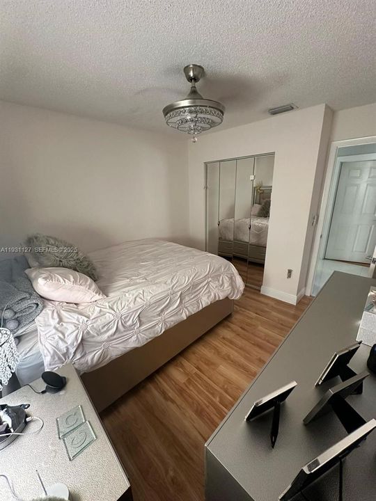 В аренду: $3,500 (3 спален, 2 ванн, 1451 Квадратных фут)