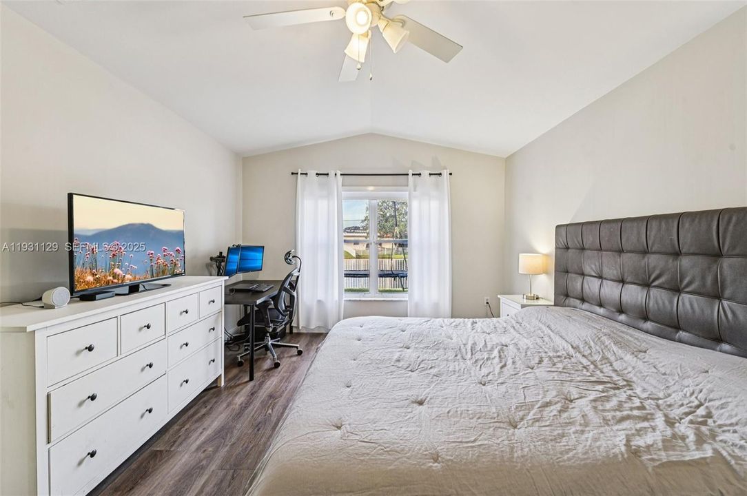 En Renta: $3,700 (3 camas, 2 baños, 1624 Pies cuadrados)