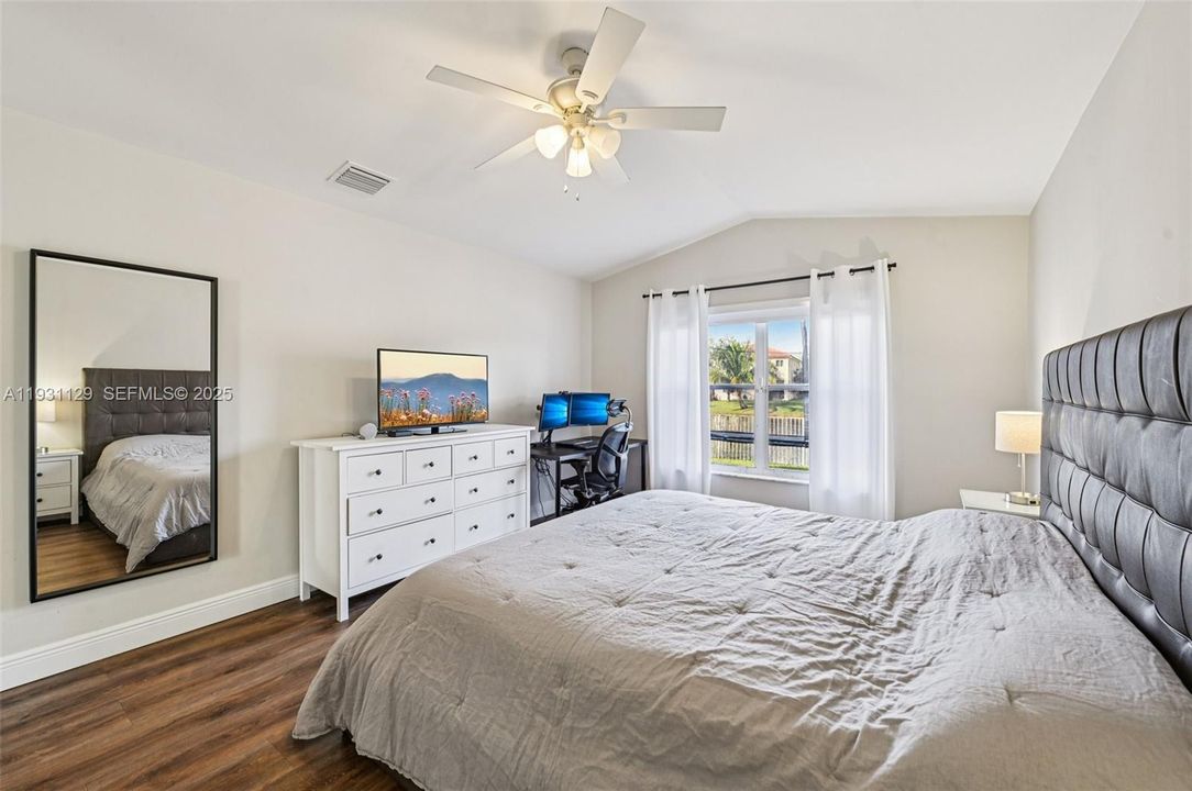 En Renta: $3,700 (3 camas, 2 baños, 1624 Pies cuadrados)