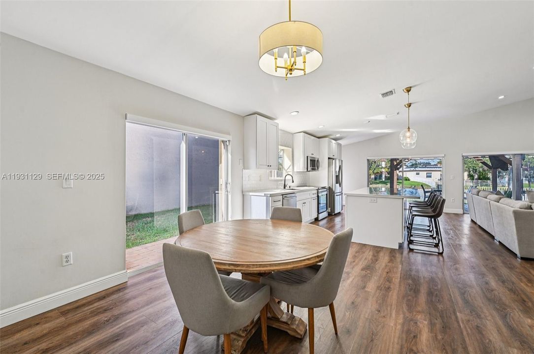 En Renta: $3,700 (3 camas, 2 baños, 1624 Pies cuadrados)