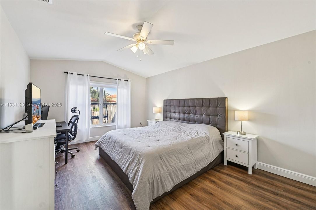 En Renta: $3,700 (3 camas, 2 baños, 1624 Pies cuadrados)