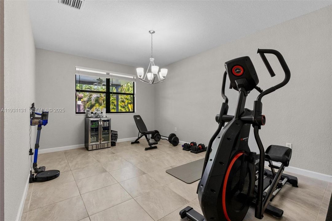 На продажу: $685,000 (4 спален, 2 ванн, 2720 Квадратных фут)