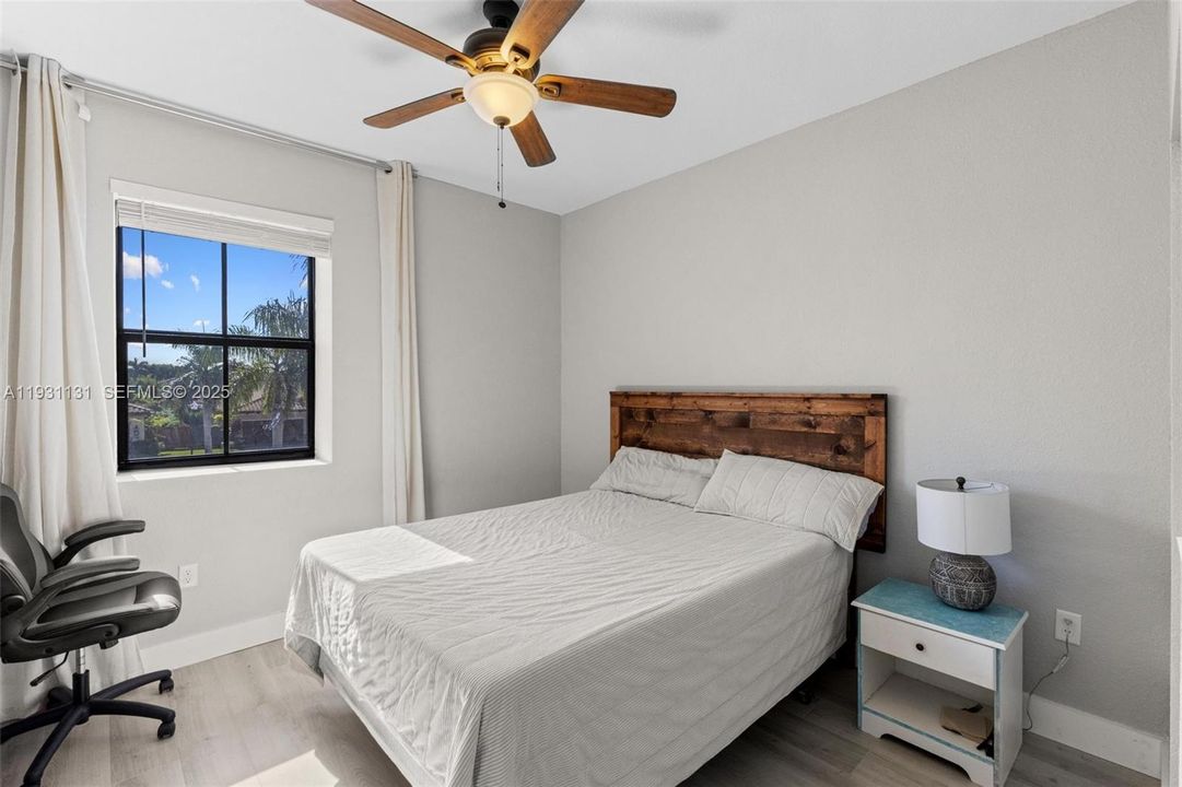 На продажу: $685,000 (4 спален, 2 ванн, 2720 Квадратных фут)