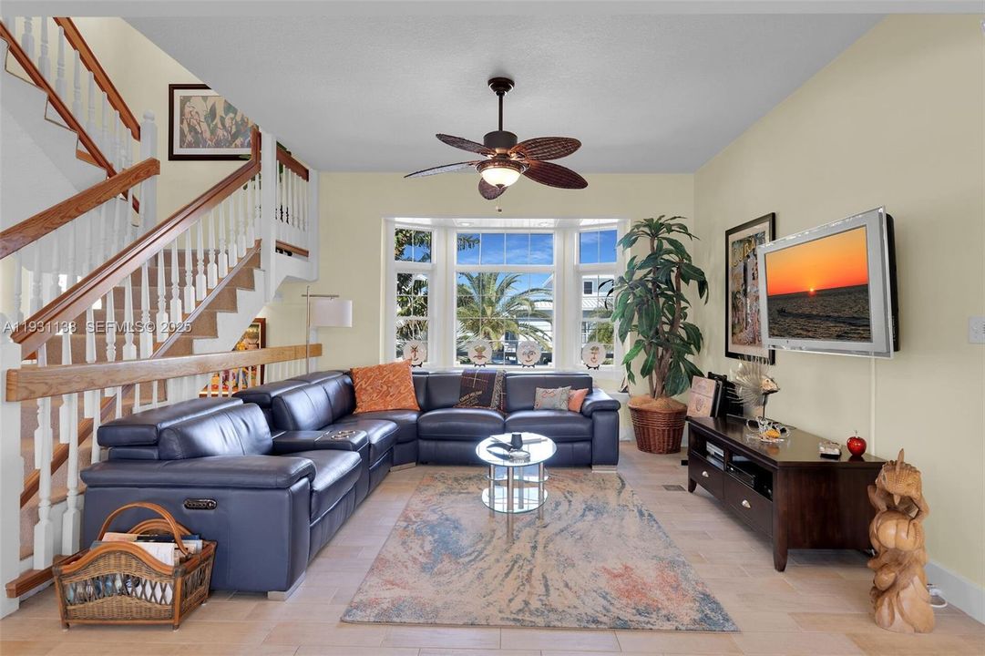 For Sale: $4,650,000 (6 beds, 5 baths, 4964 Square Feet)