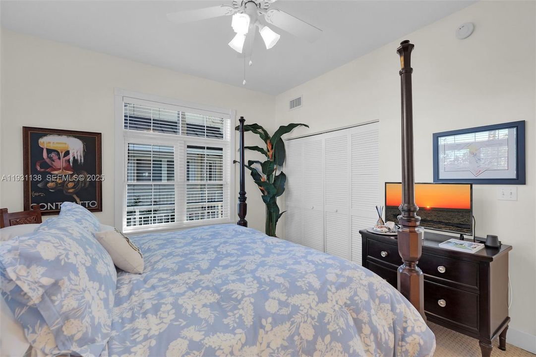 For Sale: $4,650,000 (6 beds, 5 baths, 4964 Square Feet)