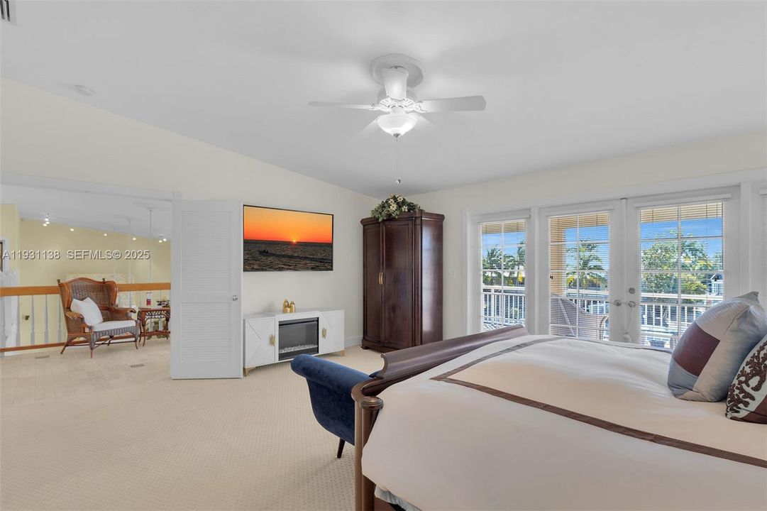 For Sale: $4,650,000 (6 beds, 5 baths, 4964 Square Feet)