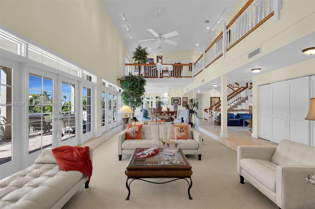 For Sale: $4,650,000 (6 beds, 5 baths, 4964 Square Feet)