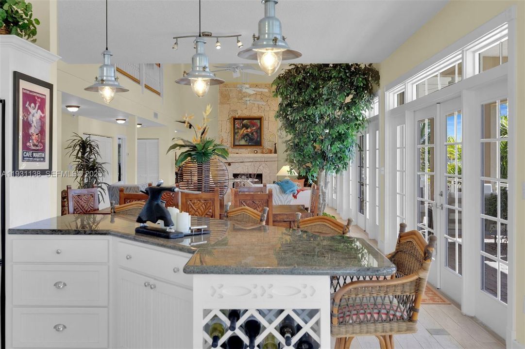 For Sale: $4,650,000 (6 beds, 5 baths, 4964 Square Feet)