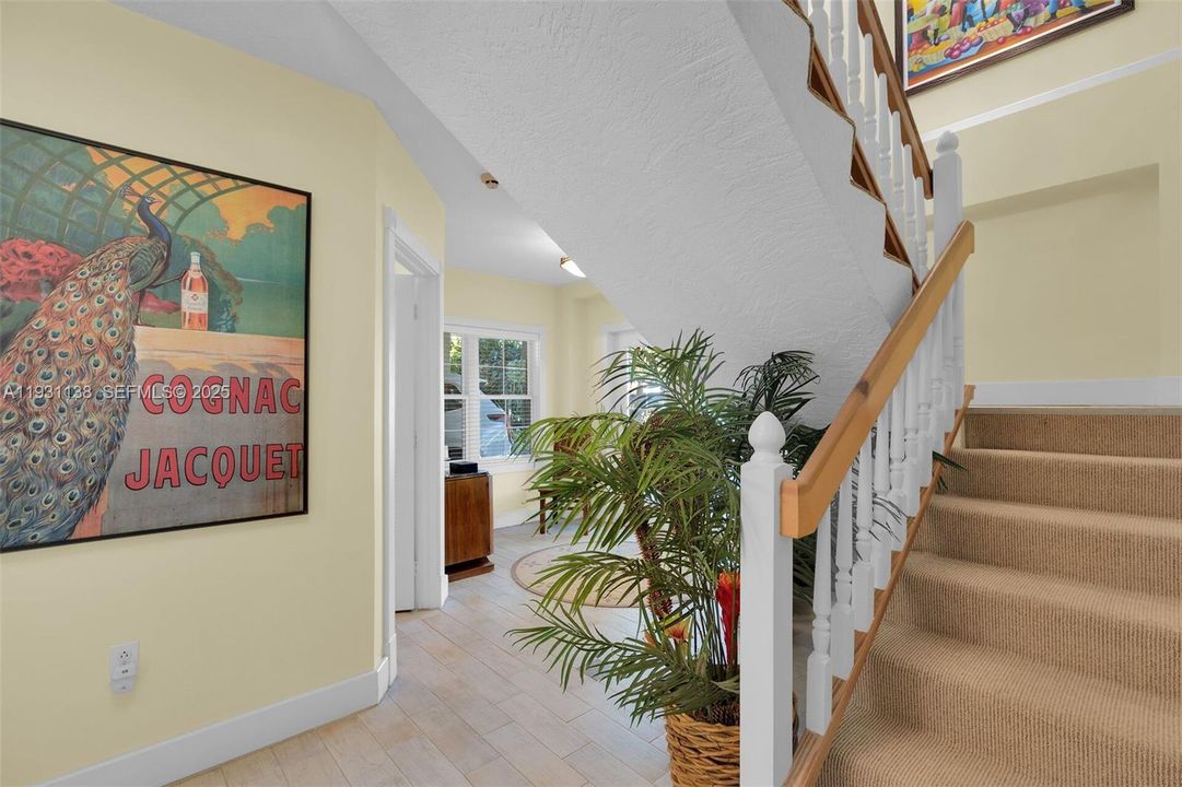 For Sale: $4,650,000 (6 beds, 5 baths, 4964 Square Feet)