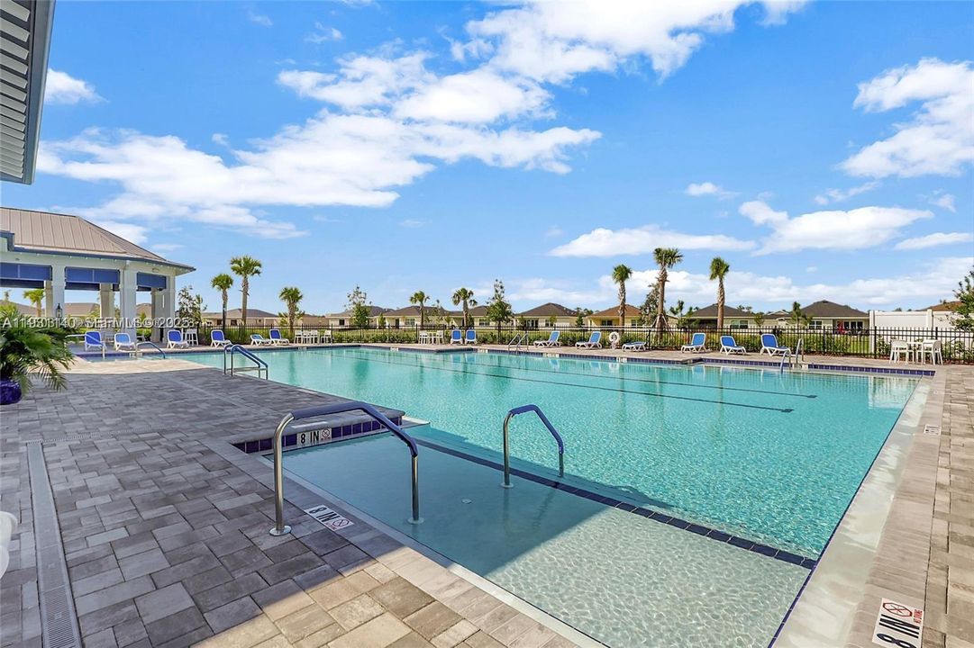 For Rent: $2,850 (3 beds, 2 baths, 1693 Square Feet)