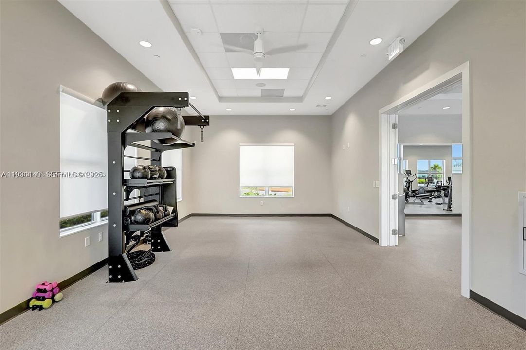 For Rent: $2,850 (3 beds, 2 baths, 1693 Square Feet)