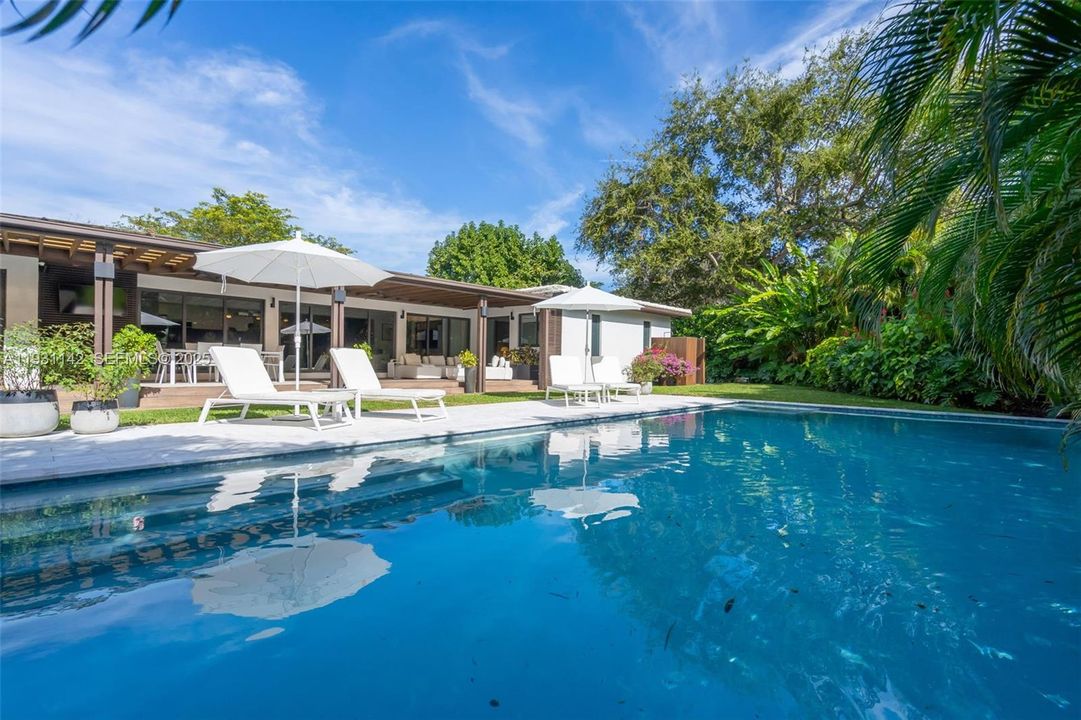 待售: $2,400,000 (4 贝兹, 3 浴室, 3145 平方英尺)