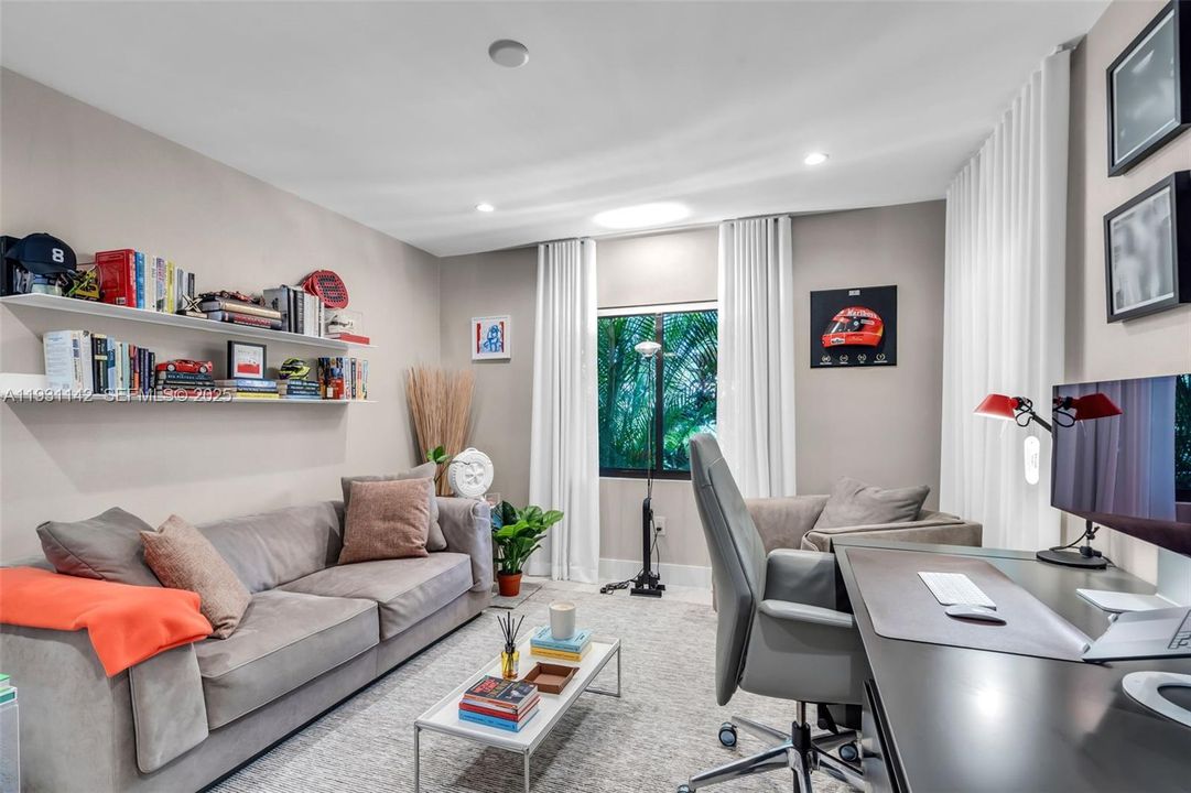 待售: $2,400,000 (4 贝兹, 3 浴室, 3145 平方英尺)