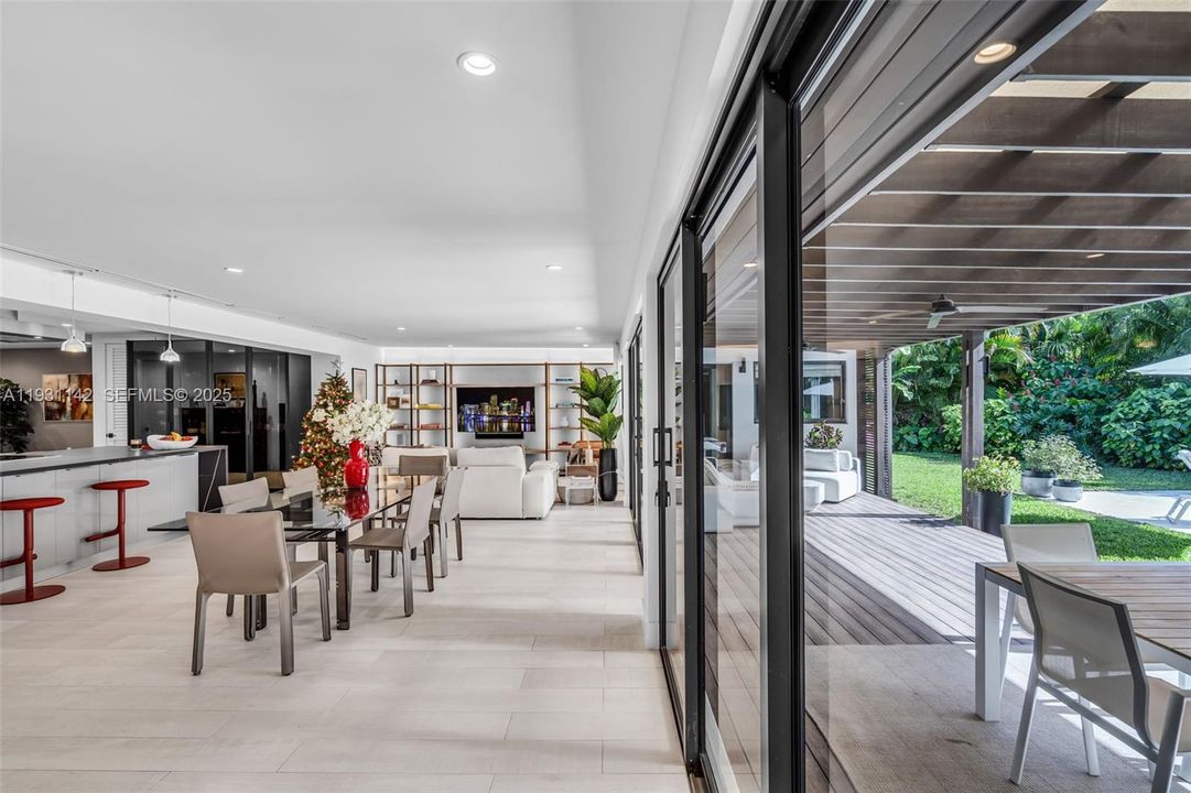 待售: $2,400,000 (4 贝兹, 3 浴室, 3145 平方英尺)