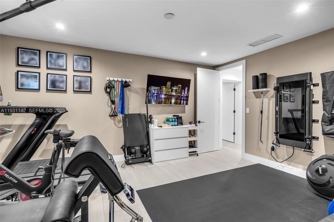 待售: $2,400,000 (4 贝兹, 3 浴室, 3145 平方英尺)