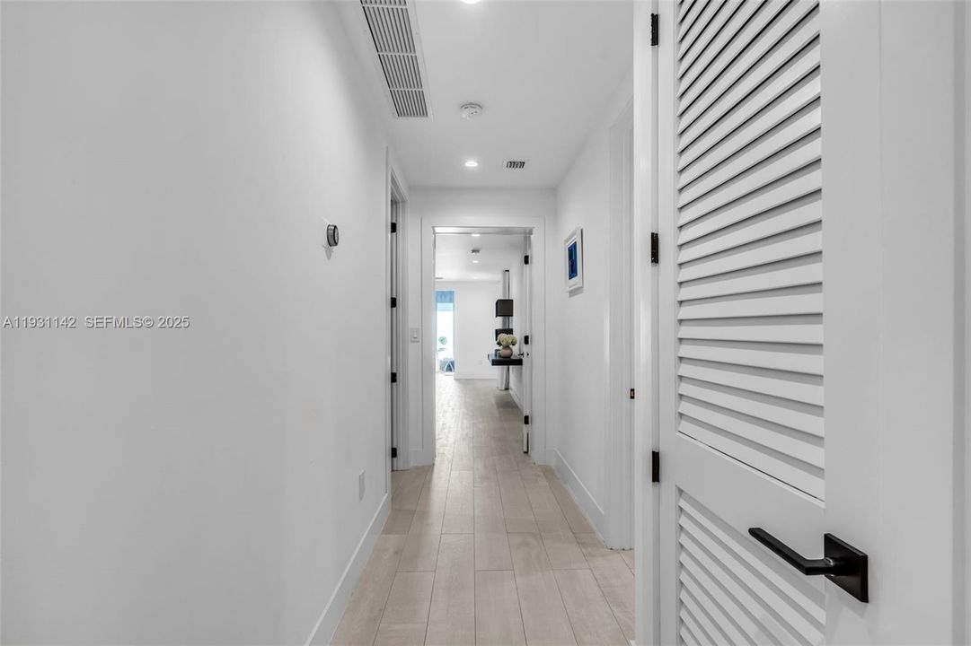 待售: $2,400,000 (4 贝兹, 3 浴室, 3145 平方英尺)