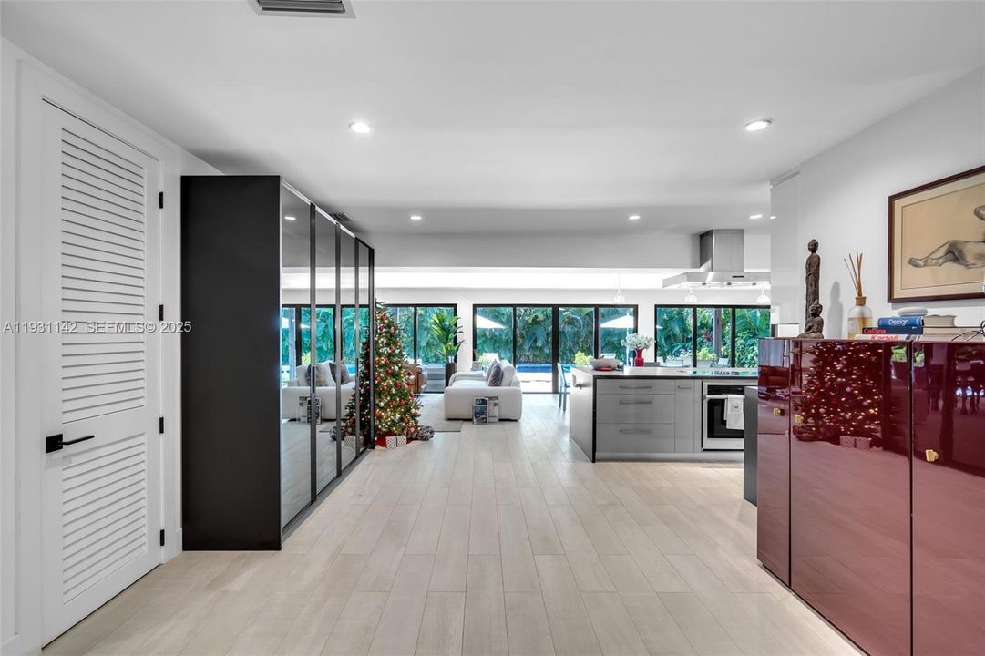 待售: $2,400,000 (4 贝兹, 3 浴室, 3145 平方英尺)