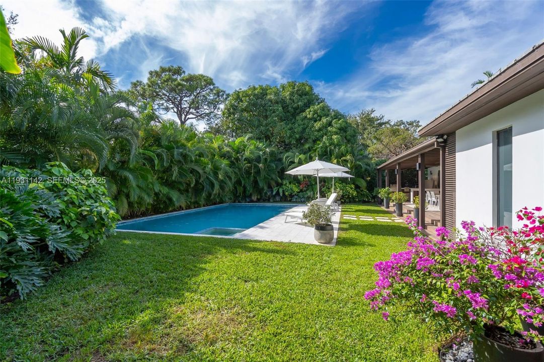 待售: $2,400,000 (4 贝兹, 3 浴室, 3145 平方英尺)