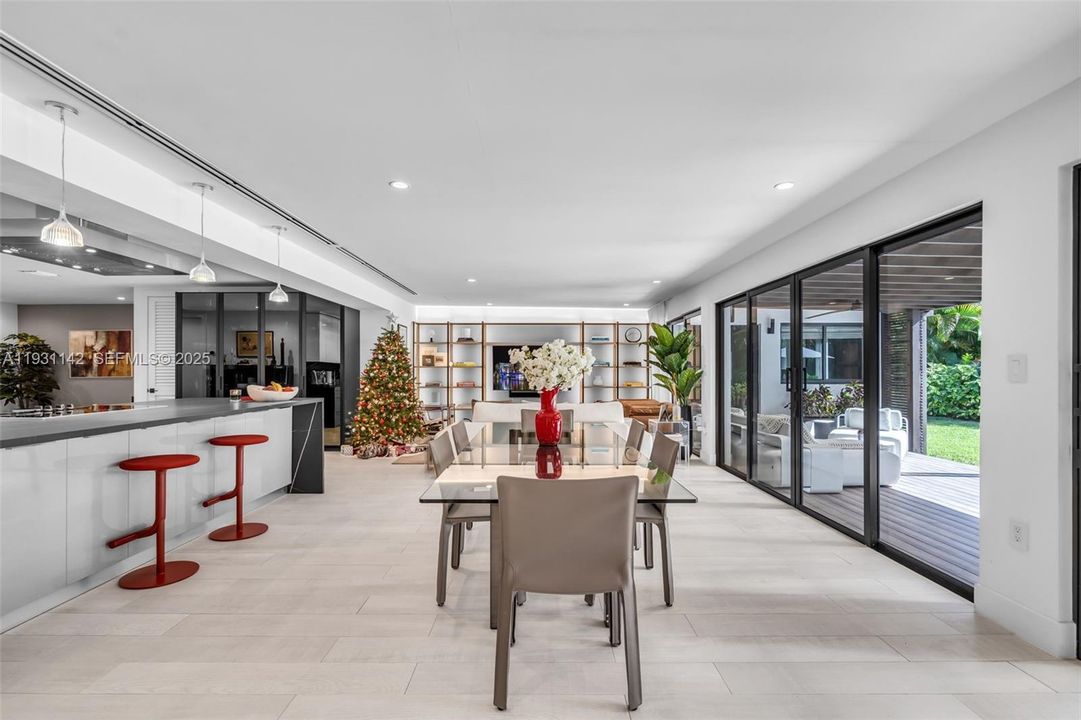 待售: $2,400,000 (4 贝兹, 3 浴室, 3145 平方英尺)