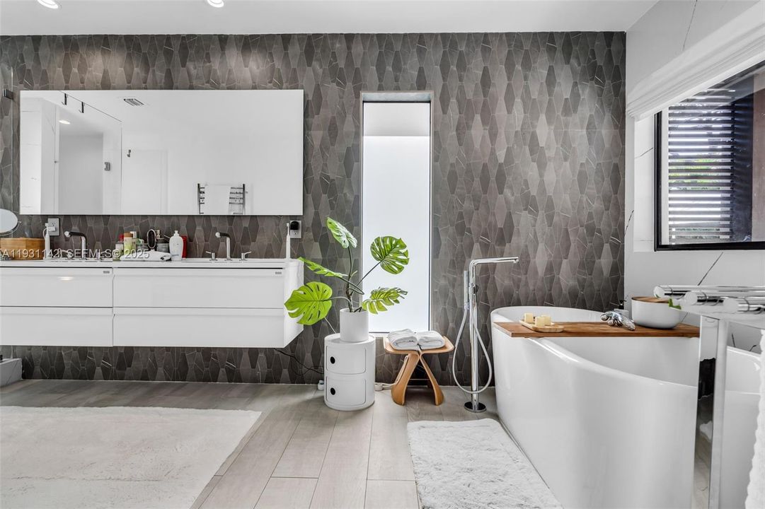 待售: $2,400,000 (4 贝兹, 3 浴室, 3145 平方英尺)