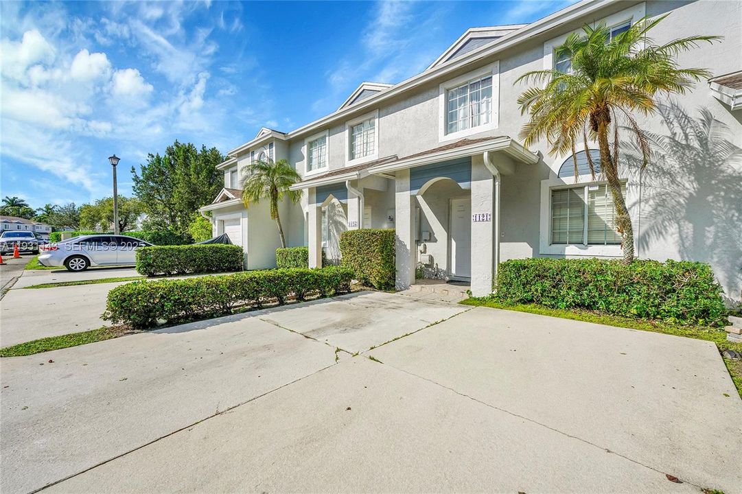 En Venta: $349,999 (3 camas, 2 baños, 1386 Pies cuadrados)