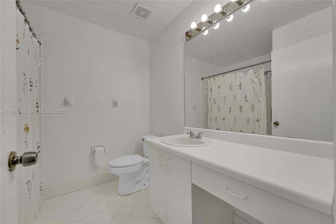 En Venta: $349,999 (3 camas, 2 baños, 1386 Pies cuadrados)