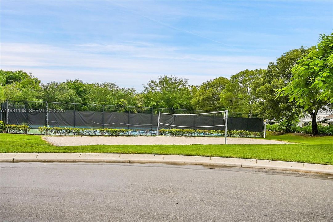 En Venta: $349,999 (3 camas, 2 baños, 1386 Pies cuadrados)