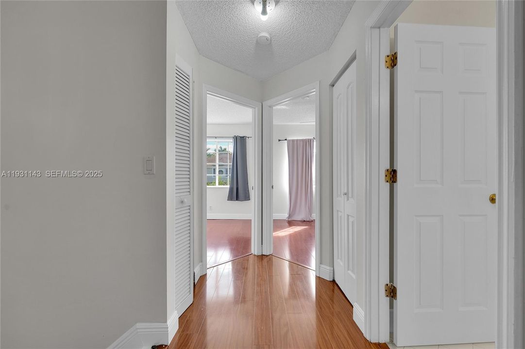 En Venta: $349,999 (3 camas, 2 baños, 1386 Pies cuadrados)