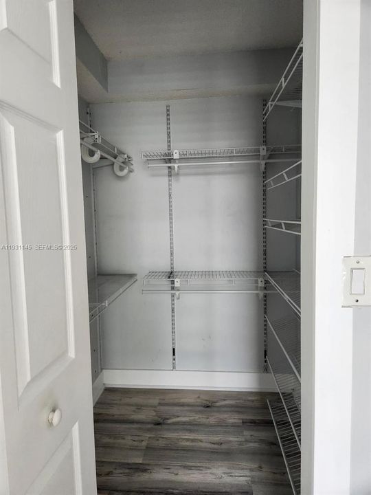 В аренду: $2,400 (2 спален, 2 ванн, 898 Квадратных фут)