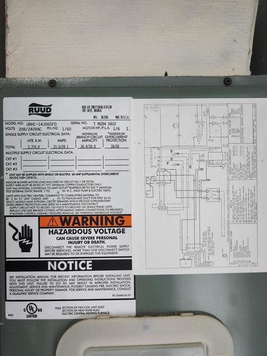 В аренду: $2,400 (2 спален, 2 ванн, 898 Квадратных фут)