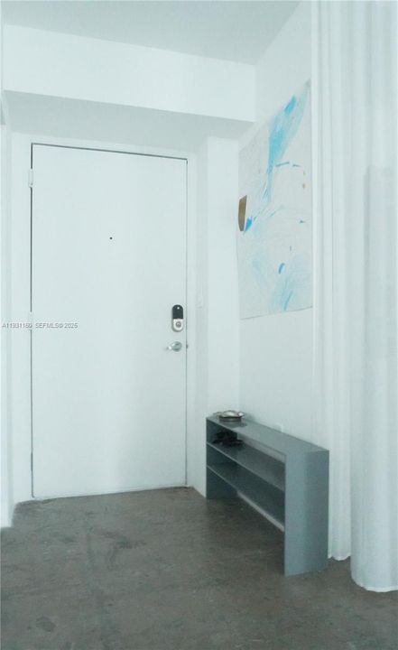 For Sale: $420,000 (1 beds, 1 baths, 903 Square Feet)