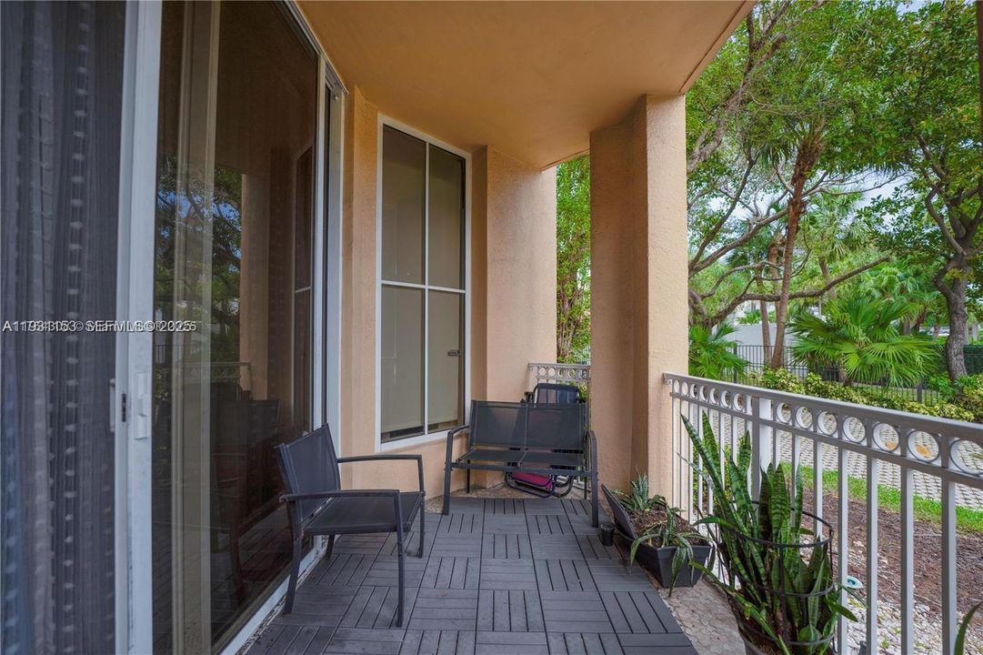 В аренду: $4,500 (3 спален, 2 ванн, 1365 Квадратных фут)