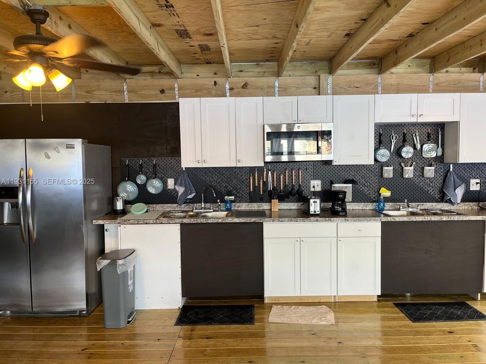 待售: $1,290,000 (0 贝兹, 0 浴室, 3188 平方英尺)