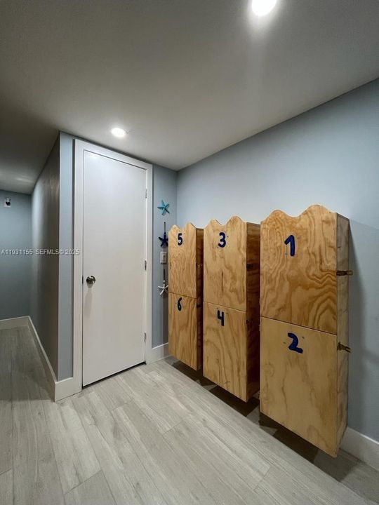 待售: $1,290,000 (0 贝兹, 0 浴室, 3188 平方英尺)