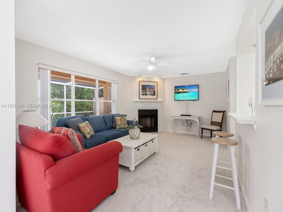 For Sale: $415,000 (3 beds, 2 baths, 2136 Square Feet)