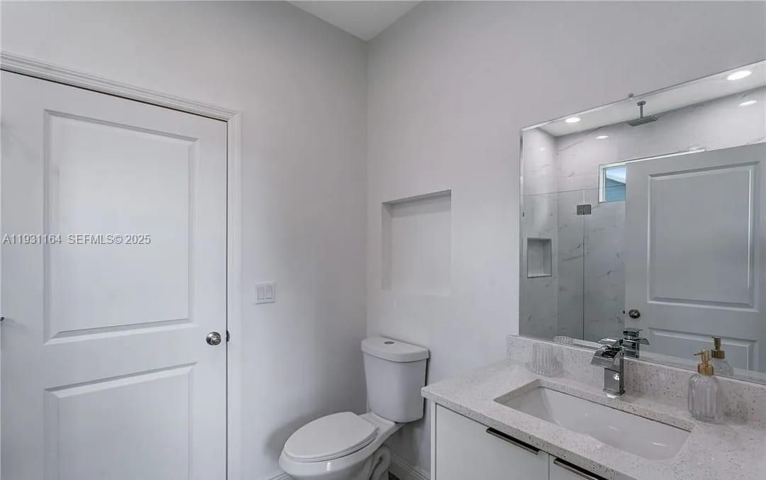 For Sale: $319,900 (3 beds, 2 baths, 1505 Square Feet)